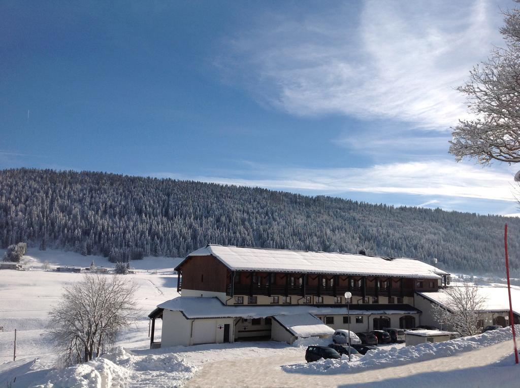 Hotel Club Le Risoux 3*